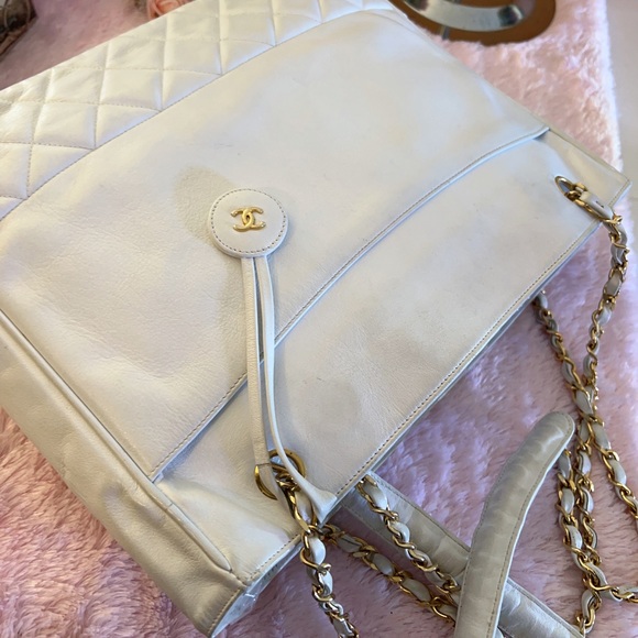 Vintage Chanel tote - Picture 12 of 14